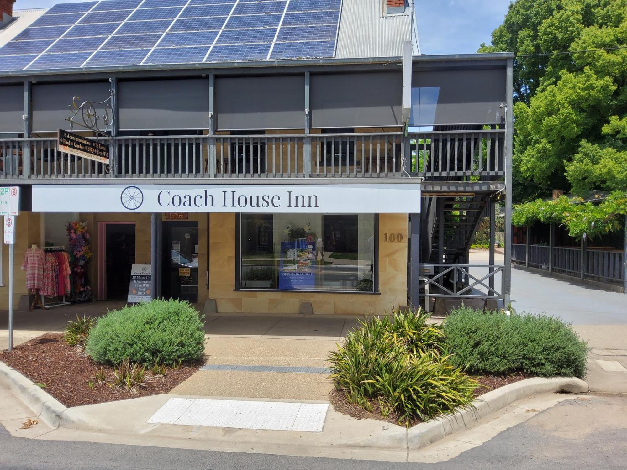 Coach House Inn Bright Exterior foto